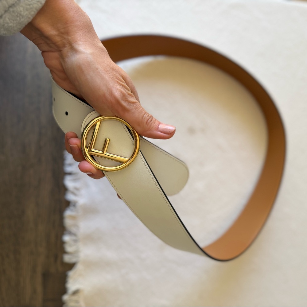 Fendi White Belt with Gold Buckle - Picture 2 of 3